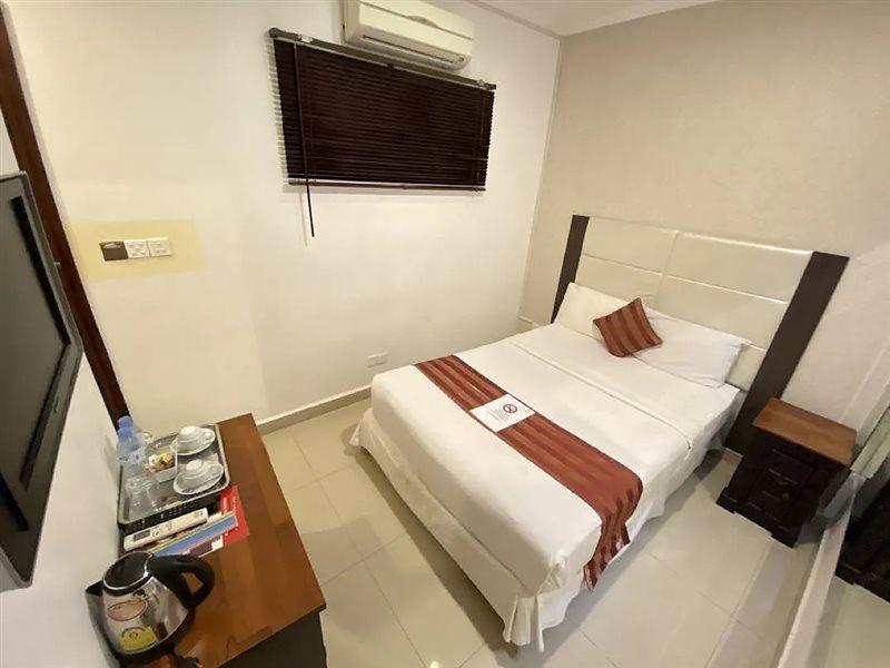 City Centre Hotel Phnom Penh Exterior photo
