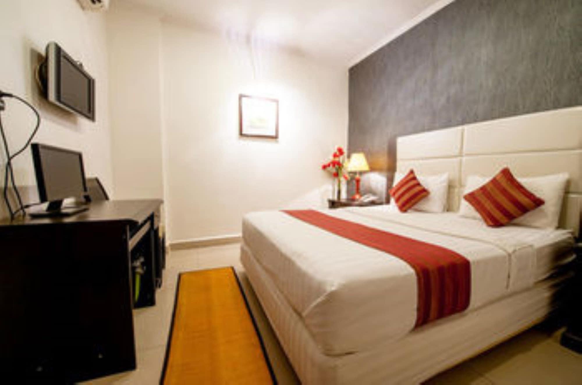 City Centre Hotel Phnom Penh Exterior photo